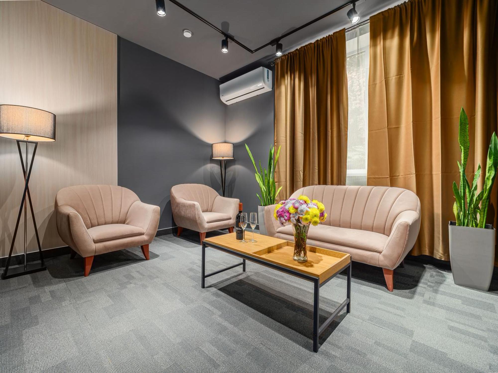 Ta Collection Hotel Кишинев Екстериор снимка