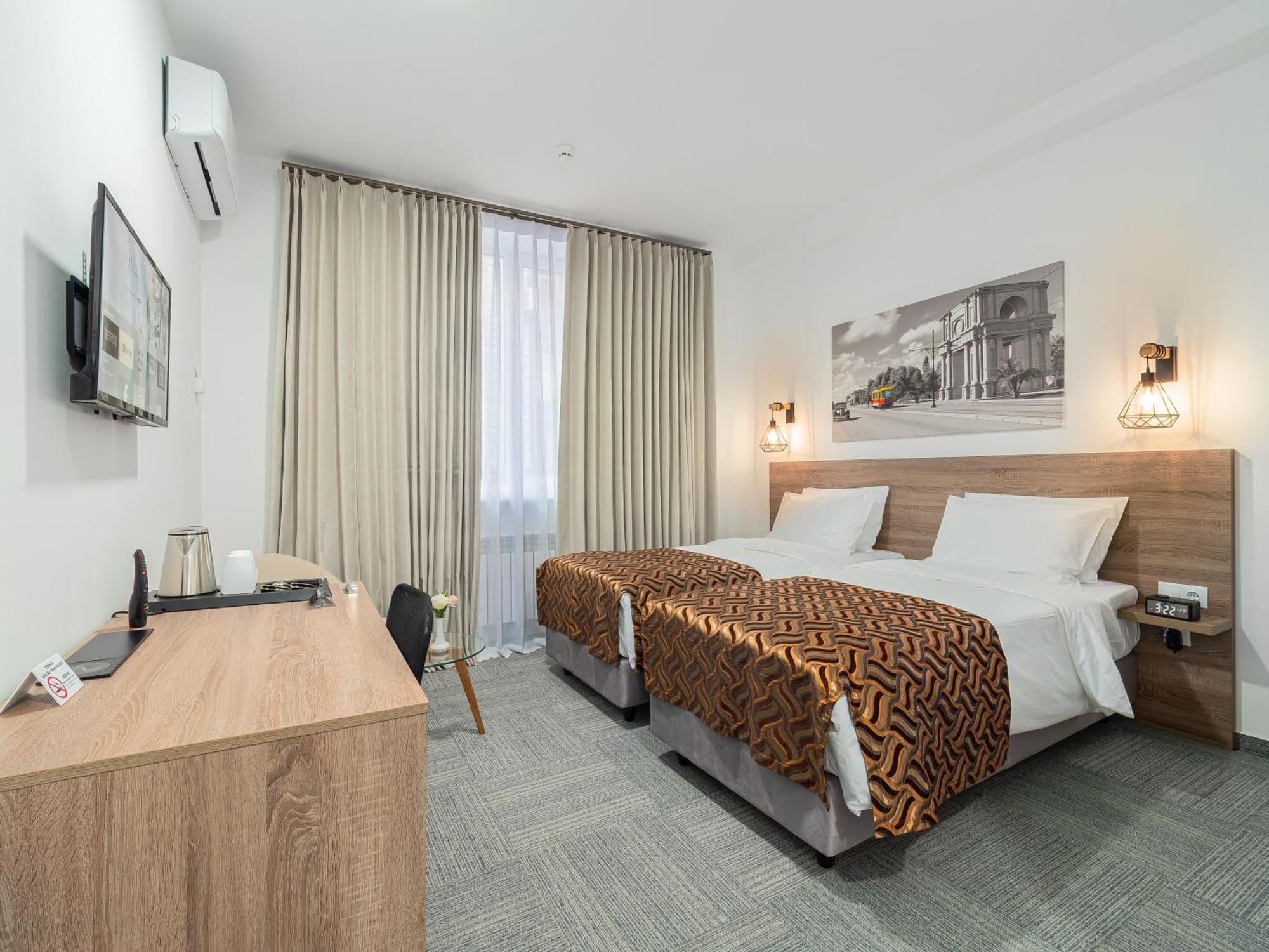 Ta Collection Hotel Кишинев Екстериор снимка