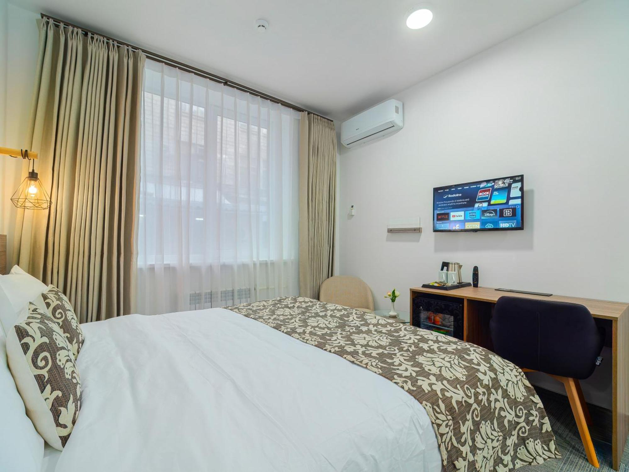 Ta Collection Hotel Кишинев Екстериор снимка